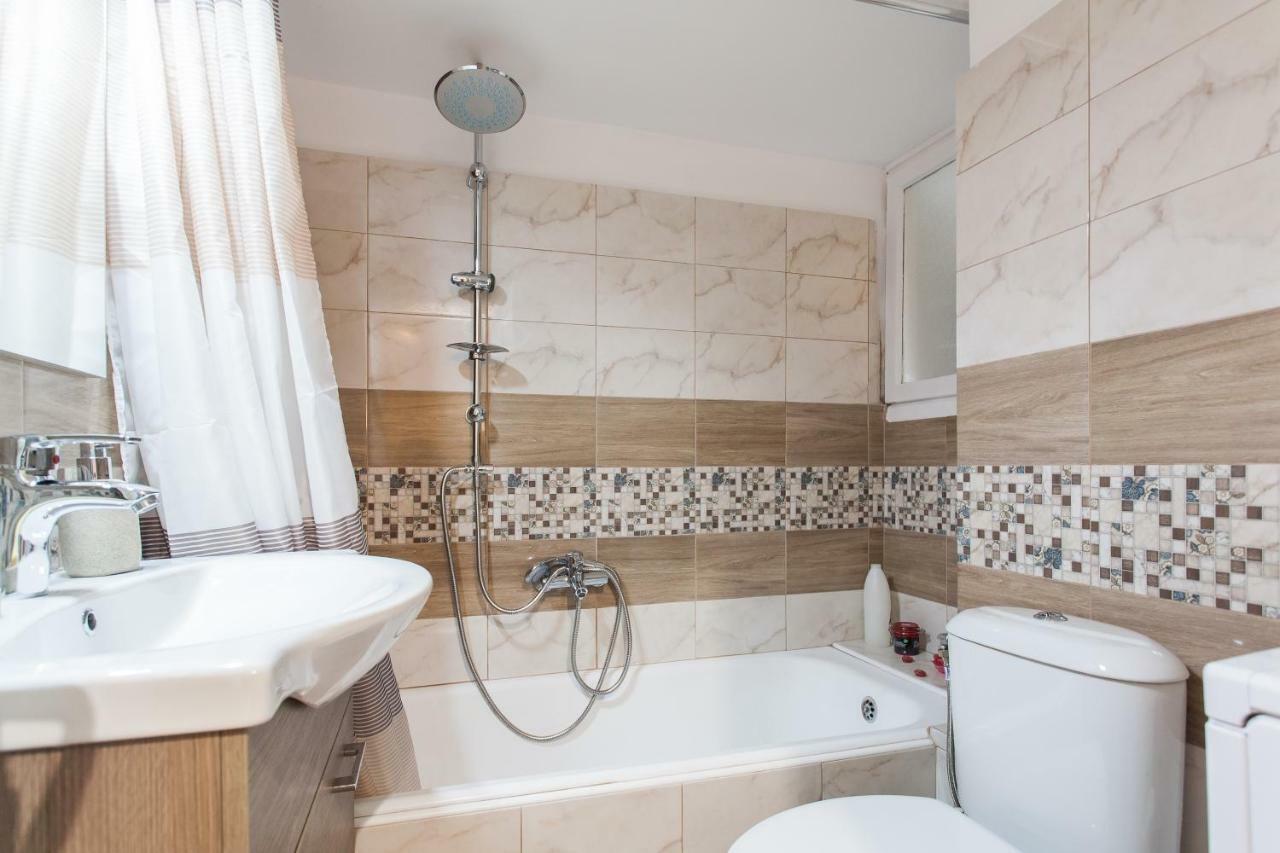 Central, Quiet, Cozy, Very Clean Private Apartment Close To Acropolis Atene Esterno foto