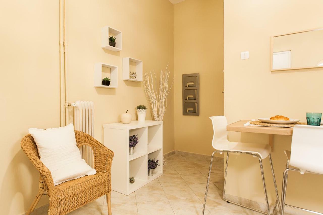 Central, Quiet, Cozy, Very Clean Private Apartment Close To Acropolis Atene Esterno foto
